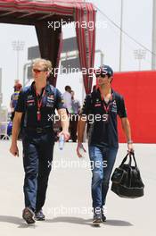 Daniel Ricciardo (AUS) Red Bull Racing with Stuart Smith (AUS) Red Bull Racing Physio. 16.04.2015. Formula 1 World Championship, Rd 4, Bahrain Grand Prix, Sakhir, Bahrain, Preparation Day.