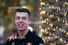 Daniil Kvyat (RUS) Red Bull Racing. 16.04.2015. Formula 1 World Championship, Rd 4, Bahrain Grand Prix, Sakhir, Bahrain, Preparation Day.