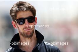 Romain Grosjean (FRA) Lotus F1 Team. 16.04.2015. Formula 1 World Championship, Rd 4, Bahrain Grand Prix, Sakhir, Bahrain, Preparation Day.
