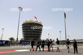 Romain Grosjean (FRA), Lotus F1 Team and Jolyon Palmer (GBR), Lotus F1 Team  16.04.2015. Formula 1 World Championship, Rd 4, Bahrain Grand Prix, Sakhir, Bahrain, Preparation Day.