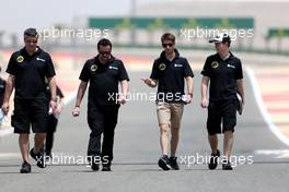 Romain Grosjean (FRA), Lotus F1 Team  16.04.2015. Formula 1 World Championship, Rd 4, Bahrain Grand Prix, Sakhir, Bahrain, Preparation Day.