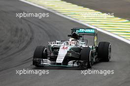 Lewis Hamilton (GBR) Mercedes AMG F1 W06. 13.11.2015. Formula 1 World Championship, Rd 18, Brazilian Grand Prix, Sao Paulo, Brazil, Practice Day.