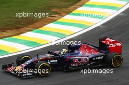Carlos Sainz Jr (ESP) Scuderia Toro Rosso STR10. 13.11.2015. Formula 1 World Championship, Rd 18, Brazilian Grand Prix, Sao Paulo, Brazil, Practice Day.