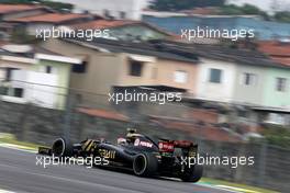 Pastor Maldonado (VEN), Lotus F1 Team  13.11.2015. Formula 1 World Championship, Rd 18, Brazilian Grand Prix, Sao Paulo, Brazil, Practice Day.