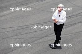 Bernie Ecclestone (GBR) on the grid. 15.11.2015. Formula 1 World Championship, Rd 18, Brazilian Grand Prix, Sao Paulo, Brazil, Race Day.