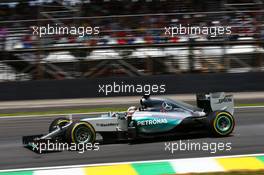 Lewis Hamilton (GBR) Mercedes AMG F1 W06. 15.11.2015. Formula 1 World Championship, Rd 18, Brazilian Grand Prix, Sao Paulo, Brazil, Race Day.