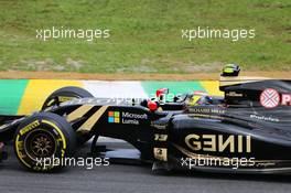 Pastor Maldonado (VEN) Lotus F1 E23 with a #PrayForParis hashtag on the car. 15.11.2015. Formula 1 World Championship, Rd 18, Brazilian Grand Prix, Sao Paulo, Brazil, Race Day.