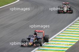 Max Verstappen (NLD) Scuderia Toro Rosso STR10. 15.11.2015. Formula 1 World Championship, Rd 18, Brazilian Grand Prix, Sao Paulo, Brazil, Race Day.