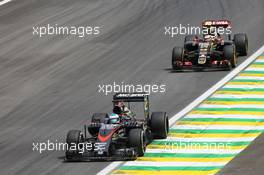 Fernando Alonso (ESP) McLaren MP4-30. 15.11.2015. Formula 1 World Championship, Rd 18, Brazilian Grand Prix, Sao Paulo, Brazil, Race Day.