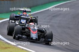 Jenson Button (GBR), McLaren Honda  15.11.2015. Formula 1 World Championship, Rd 18, Brazilian Grand Prix, Sao Paulo, Brazil, Race Day.