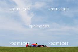 Daniil Kvyat (RUS) Red Bull Racing RB11. 14.11.2015. Formula 1 World Championship, Rd 18, Brazilian Grand Prix, Sao Paulo, Brazil, Qualifying Day.