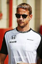 Jenson Button (GBR) McLaren. 14.11.2015. Formula 1 World Championship, Rd 18, Brazilian Grand Prix, Sao Paulo, Brazil, Qualifying Day.