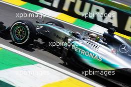 Lewis Hamilton (GBR) Mercedes AMG F1 W06. 14.11.2015. Formula 1 World Championship, Rd 18, Brazilian Grand Prix, Sao Paulo, Brazil, Qualifying Day.