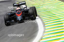 Jenson Button (GBR) McLaren MP4-30. 14.11.2015. Formula 1 World Championship, Rd 18, Brazilian Grand Prix, Sao Paulo, Brazil, Qualifying Day.