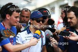 Felipe Massa (BRA) Williams with the media. 15.11.2015. Formula 1 World Championship, Rd 18, Brazilian Grand Prix, Sao Paulo, Brazil, Race Day.