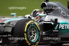 Lewis Hamilton (GBR) Mercedes AMG F1 W06 waves to the fans. 05.06.2015. Formula 1 World Championship, Rd 7, Canadian Grand Prix, Montreal, Canada, Practice Day.