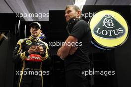 Pastor Maldonado (VEN) Lotus F1 Team with Fabrizio Maganzi (ITA) Personal Trainer. 05.06.2015. Formula 1 World Championship, Rd 7, Canadian Grand Prix, Montreal, Canada, Practice Day.
