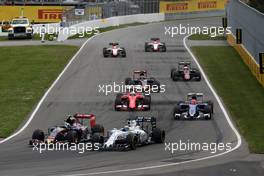 Carlos Sainz (ESP), Scuderia Toro Rosso and Felipe Massa (BRA), Williams F1 Team  07.06.2015. Formula 1 World Championship, Rd 7, Canadian Grand Prix, Montreal, Canada, Race Day.