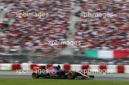 Carlos Sainz Jr (ESP) Scuderia Toro Rosso STR10. 07.06.2015. Formula 1 World Championship, Rd 7, Canadian Grand Prix, Montreal, Canada, Race Day.