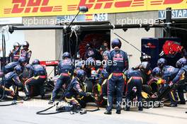 Max Verstappen (NLD) Scuderia Toro Rosso STR10 makes a pit stop. 07.06.2015. Formula 1 World Championship, Rd 7, Canadian Grand Prix, Montreal, Canada, Race Day.