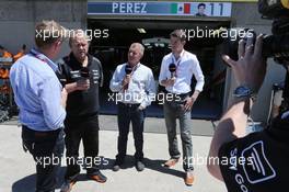 (L to R): Simon Lazenby (GBR) Sky Sports F1 TV Presenter with Robert Fernley (GBR) Sahara Force India F1 Team Deputy Team Principal; Johnny Herbert (GBR) Sky Sports F1 Presenter and Paul di Resta (GBR) DTM Driver. 06.06.2015. Formula 1 World Championship, Rd 7, Canadian Grand Prix, Montreal, Canada, Qualifying Day.