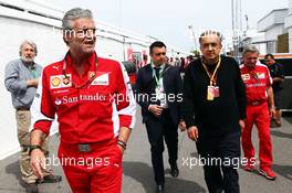 (L to R): Maurizio Arrivabene (ITA) Ferrari Team Principal with Sergio Marchionne (ITA) Ferrari President and CEO of Fiat Chrysler Automobiles. 07.06.2015. Formula 1 World Championship, Rd 7, Canadian Grand Prix, Montreal, Canada, Race Day.