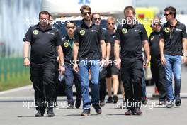 Romain Grosjean (FRA), Lotus F1 Team and Julien Simon-Chautemps (FRA), Romain Grosjean race engineer, Lotus F1 Team   04.06.2015. Formula 1 World Championship, Rd 7, Canadian Grand Prix, Montreal, Canada, Preparation Day.