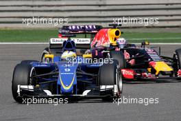 Marcus Ericsson (SWE), Sauber F1 Team and Daniel Ricciardo (AUS), Red Bull Racing  12.04.2015. Formula 1 World Championship, Rd 3, Chinese Grand Prix, Shanghai, China, Race Day.