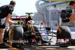 Pastor Maldonado (VEN), Lotus F1 Team  08.05.2015. Formula 1 World Championship, Rd 5, Spanish Grand Prix, Barcelona, Spain, Practice Day.