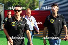 (L to R): Jolyon Palmer (GBR) Lotus F1 Team Test and Reserve Driver with Jonathan Palmer (GBR) and Matthew Carter (GBR) Lotus F1 Team CEO. 08.05.2015. Formula 1 World Championship, Rd 5, Spanish Grand Prix, Barcelona, Spain, Practice Day.