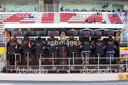 Lotus F1 Team pit gantry. 08.05.2015. Formula 1 World Championship, Rd 5, Spanish Grand Prix, Barcelona, Spain, Practice Day.