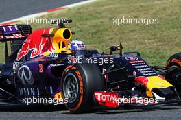 Daniel Ricciardo (AUS) Red Bull Racing RB11. 08.05.2015. Formula 1 World Championship, Rd 5, Spanish Grand Prix, Barcelona, Spain, Practice Day.