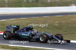 Lewis Hamilton (GBR) Mercedes AMG F1 W06. 08.05.2015. Formula 1 World Championship, Rd 5, Spanish Grand Prix, Barcelona, Spain, Practice Day.