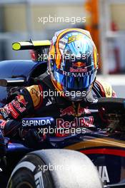 Carlos Sainz Jr (ESP) Scuderia Toro Rosso STR10. 09.05.2015. Formula 1 World Championship, Rd 5, Spanish Grand Prix, Barcelona, Spain, Qualifying Day.
