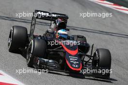 Fernando Alonso (ESP) McLaren MP4-30. 09.05.2015. Formula 1 World Championship, Rd 5, Spanish Grand Prix, Barcelona, Spain, Qualifying Day.