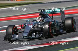 Lewis Hamilton (GBR) Mercedes AMG F1 W06. 09.05.2015. Formula 1 World Championship, Rd 5, Spanish Grand Prix, Barcelona, Spain, Qualifying Day.