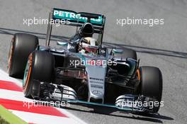 Lewis Hamilton (GBR) Mercedes AMG F1 W06. 09.05.2015. Formula 1 World Championship, Rd 5, Spanish Grand Prix, Barcelona, Spain, Qualifying Day.