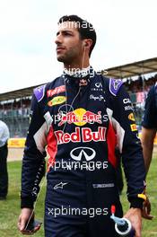 Daniel Ricciardo (AUS) Red Bull Racing on the grid. 05.07.2015. Formula 1 World Championship, Rd 9, British Grand Prix, Silverstone, England, Race Day.