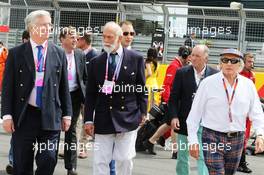 HRH Prince Michael of Kent (GBR) with Jackie Stewart (GBR) (Right) on the grid. 05.07.2015. Formula 1 World Championship, Rd 9, British Grand Prix, Silverstone, England, Race Day.