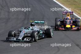 Nico Rosberg (GER), Mercedes AMG F1 Team and Daniel Ricciardo (AUS), Red Bull Racing  26.07.2015. Formula 1 World Championship, Rd 10, Hungarian Grand Prix, Budapest, Hungary, Race Day.