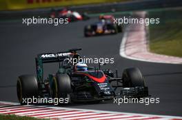 Fernando Alonso (ESP) McLaren MP4-30. 26.07.2015. Formula 1 World Championship, Rd 10, Hungarian Grand Prix, Budapest, Hungary, Race Day.