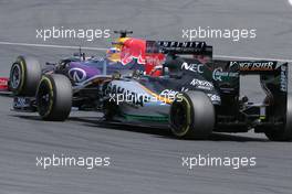 Daniel Ricciardo (AUS), Red Bull Racing and Nico Hulkenberg (GER), Sahara Force India  26.07.2015. Formula 1 World Championship, Rd 10, Hungarian Grand Prix, Budapest, Hungary, Race Day.