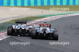 Sergio Perez (MEX), Sahara Force India and Pastor Maldonado (VEN), Lotus F1 Team  26.07.2015. Formula 1 World Championship, Rd 10, Hungarian Grand Prix, Budapest, Hungary, Race Day.