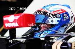 Jolyon Palmer (GBR) Lotus F1 E23 Test and Reserve Driver with a tribute on his helmet for Justin Wilson.  04.09.2015. Formula 1 World Championship, Rd 12, Italian Grand Prix, Monza, Italy, Practice Day.