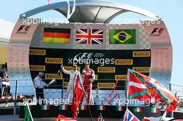 (L to R): Felipe Massa (BRA) Williams celebrates his third position on the podium with second placed Sebastian Vettel (GER) Ferrari. 06.09.2015. Formula 1 World Championship, Rd 12, Italian Grand Prix, Monza, Italy, Race Day.