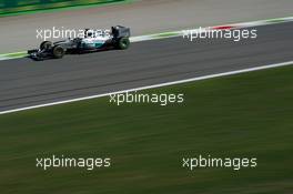 Lewis Hamilton (GBR) Mercedes AMG F1 W06. 06.09.2015. Formula 1 World Championship, Rd 12, Italian Grand Prix, Monza, Italy, Race Day.