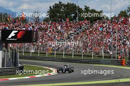 Lewis Hamilton (GBR) Mercedes AMG F1 W06. 06.09.2015. Formula 1 World Championship, Rd 12, Italian Grand Prix, Monza, Italy, Race Day.