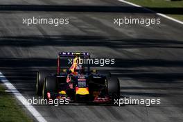 Daniil Kvyat (RUS), Red Bull Racing  05.09.2015. Formula 1 World Championship, Rd 12, Italian Grand Prix, Monza, Italy, Qualifying Day.