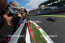 Carlos Sainz Jr (ESP) Scuderia Toro Rosso STR10. 05.09.2015. Formula 1 World Championship, Rd 12, Italian Grand Prix, Monza, Italy, Qualifying Day.