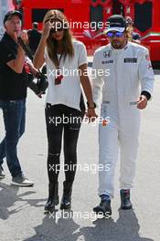 Fernando Alonso (ESP) McLaren with his girlfriend Lara Alvarez (ESP). 05.09.2015. Formula 1 World Championship, Rd 12, Italian Grand Prix, Monza, Italy, Qualifying Day.